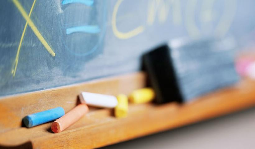 Με περισσότερα από 6.000 κενά θα χτυπήσει φέτος το σχολικό κουδούνι